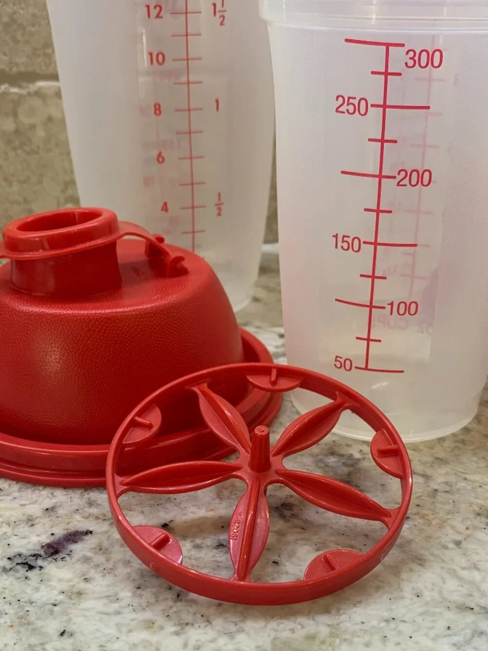 Tupperware Quick Shake Containers w/ Blender Wheels - set of 3